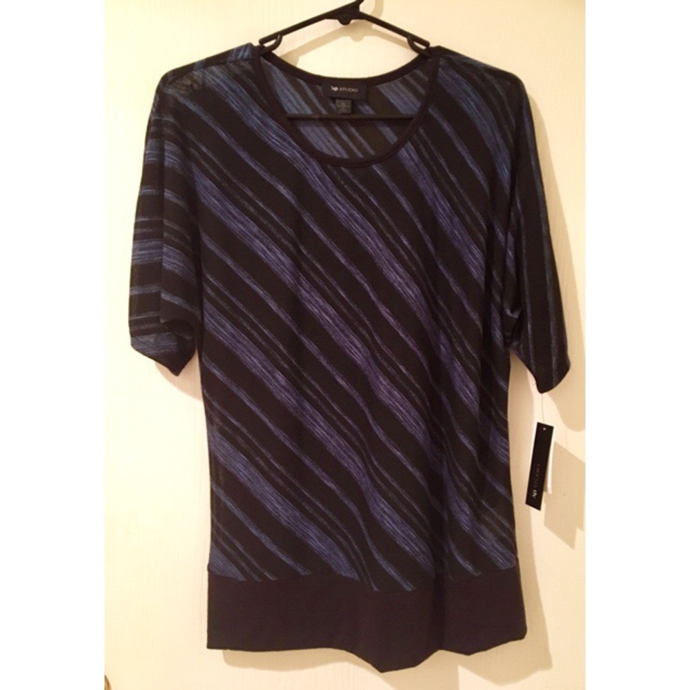 Medium Black and blue top. Brand new with tags.